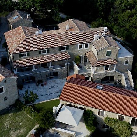 شقة L'Abbraccio Della Quercia Momjan المظهر الخارجي الصورة